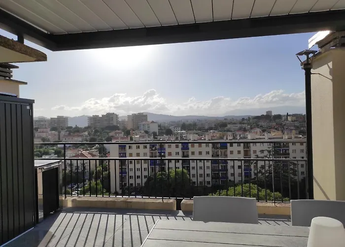 Rooftop Ramses Αντίμπ